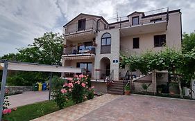 Nadija Rooms Funtana